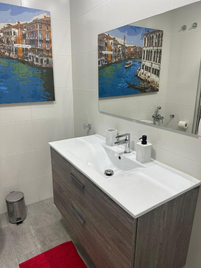 Apartamento A 10 Minutos De La Calle Laurel Logroño Eksteriør billede