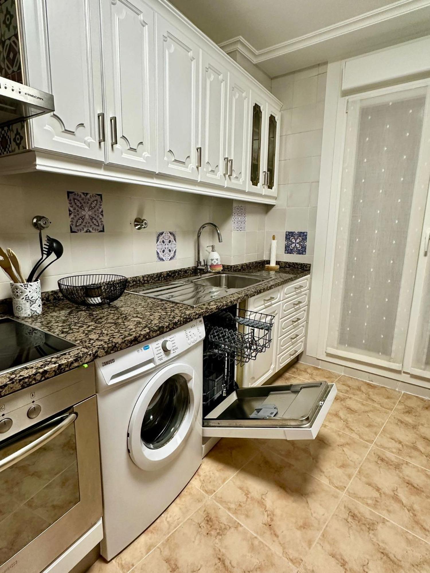 Apartamento A 10 Minutos De La Calle Laurel Logroño Eksteriør billede